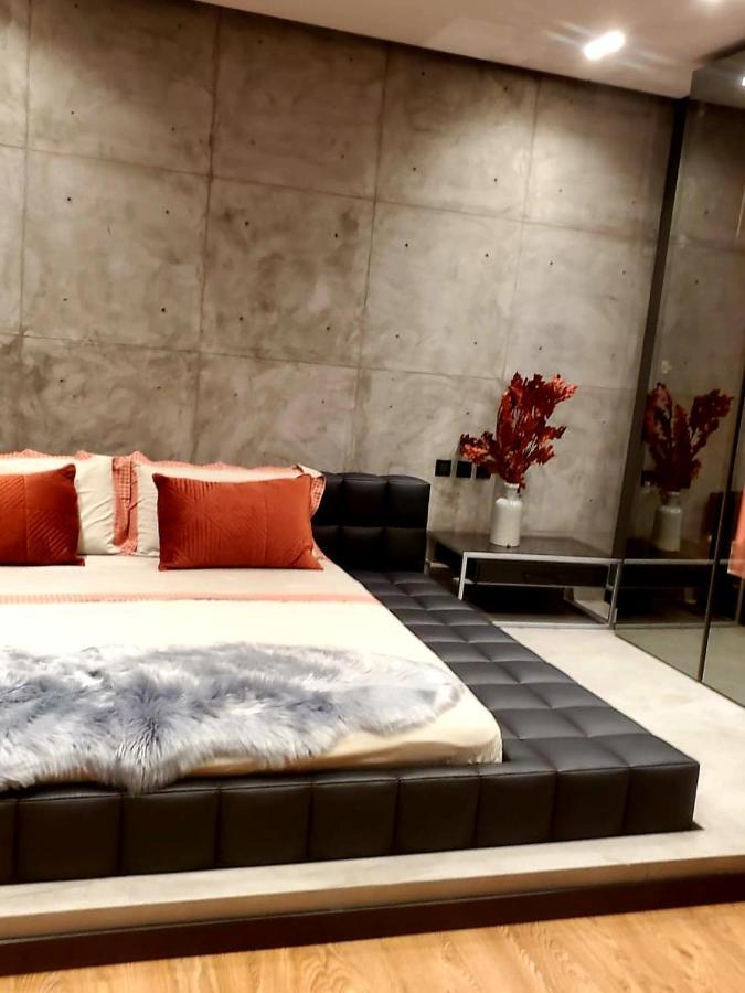 טיראנה Remarkable Apartment מראה חיצוני תמונה