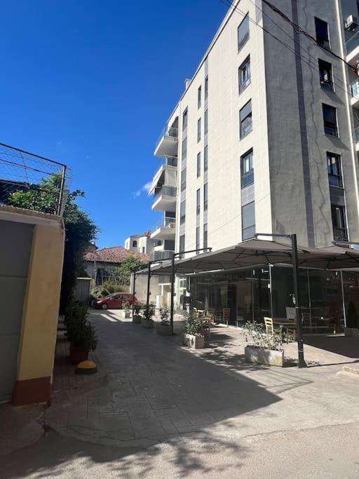 טיראנה Remarkable Apartment מראה חיצוני תמונה
